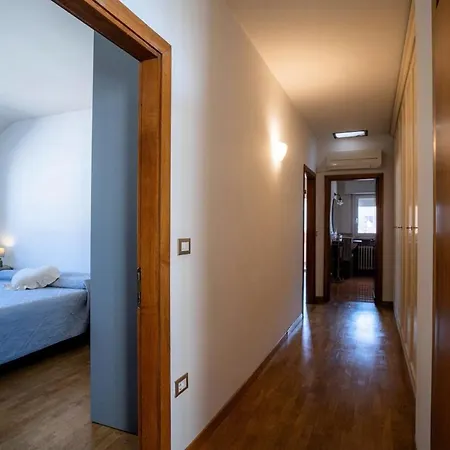 Apartment Montevecchio - Il Tuo Attico In Centro!
