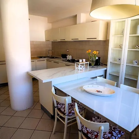 Montevecchio - Il Tuo Attico In Centro!