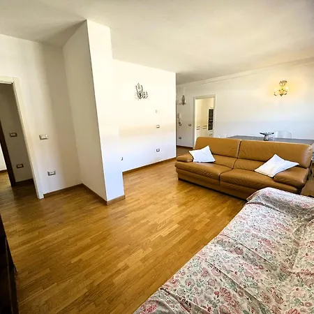 Montevecchio - Il Tuo Attico In Centro! Apartamento Fano