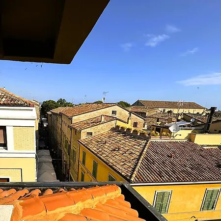 Montevecchio - Il Tuo Attico In Centro! Apartamento