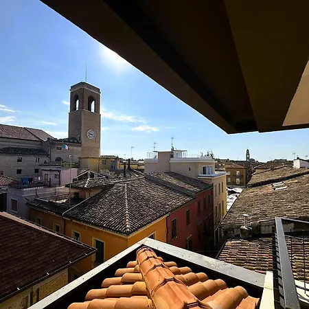 Apartamento Montevecchio - Il Tuo Attico In Centro!