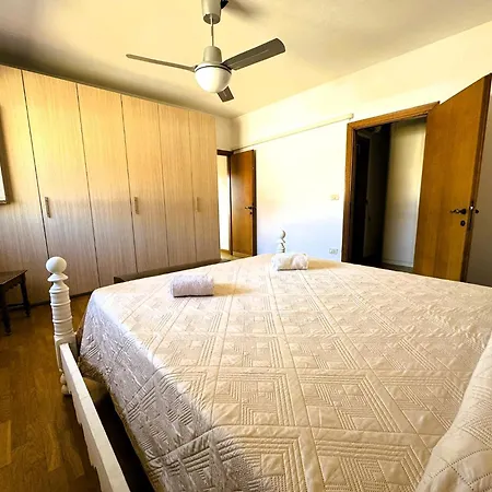 Montevecchio - Il Tuo Attico In Centro! Apartamento Fano