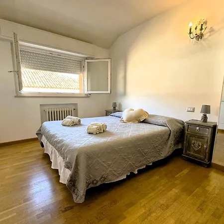 Montevecchio - Il Tuo Attico In Centro! Apartamento Fano
