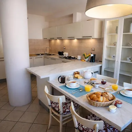 Apartman Montevecchio - Il Tuo Attico In Centro!