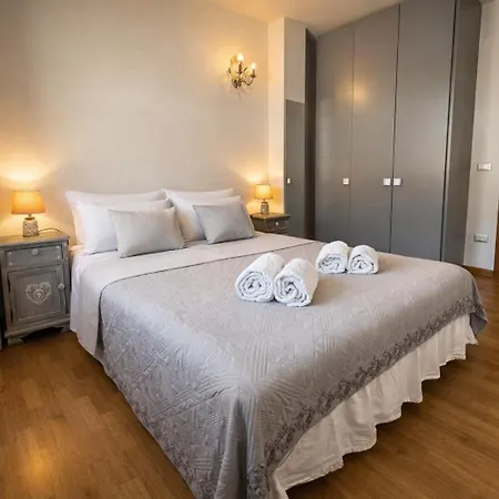 Montevecchio - Il Tuo Attico In Centro! Apartman *