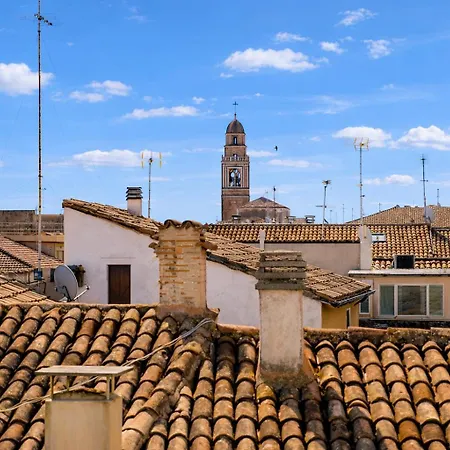 Montevecchio - Il Tuo Attico In Centro!